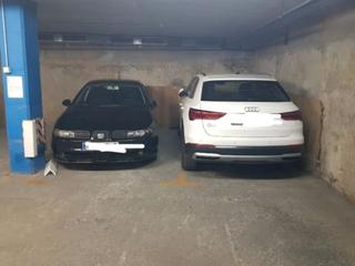 Lloguer Aparcament cotxe a General la torre 2. Parking centro la roda
