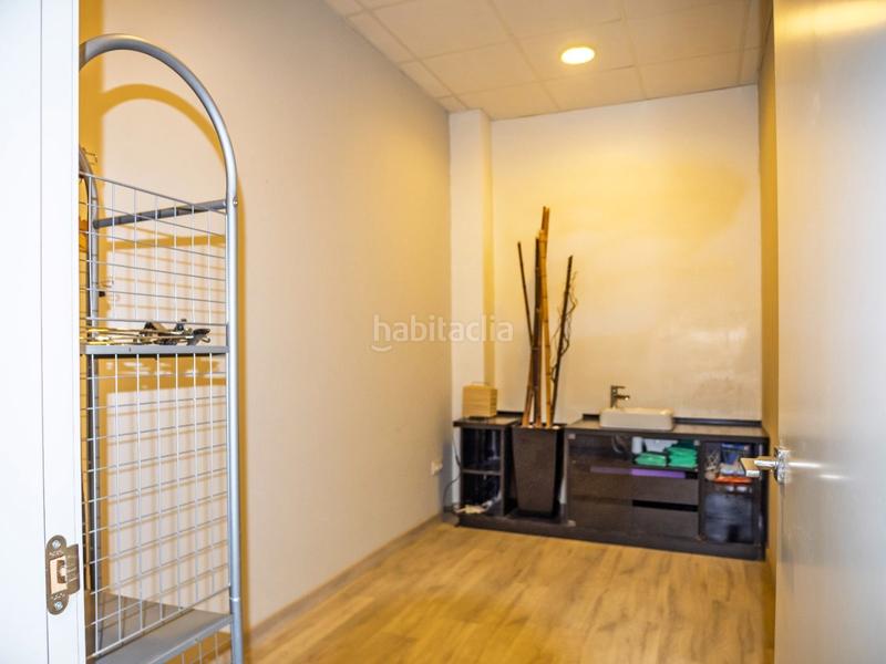 Foto a3d88b5f-e264-44fb-b6f1-8238f882f60c. Rent business premise in avenida mediterráneo 33 in Burriana