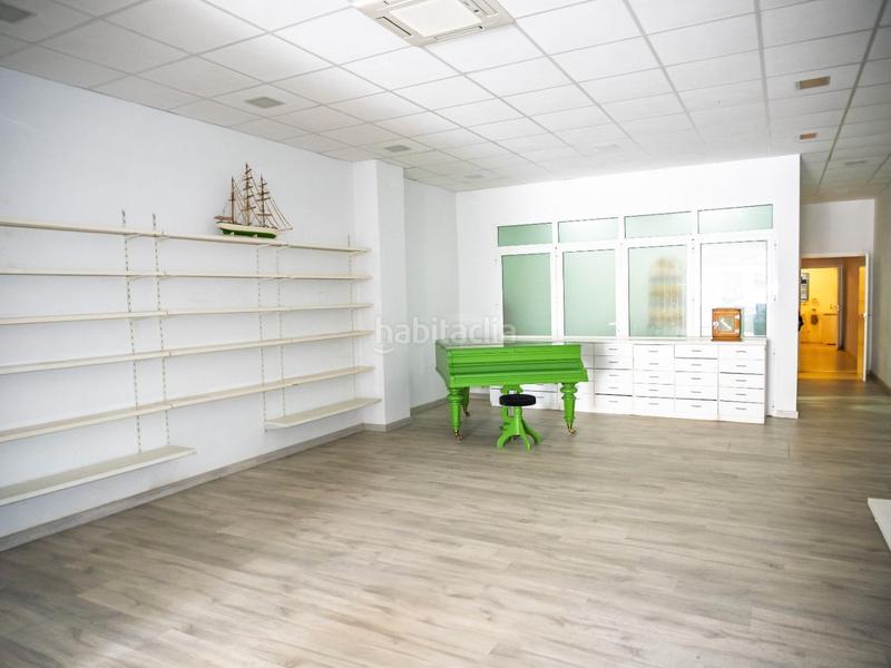 Foto ebc85761-aa6e-4e10-b6bc-c0a183590510. Rent business premise in avenida mediterráneo 33 in Burriana