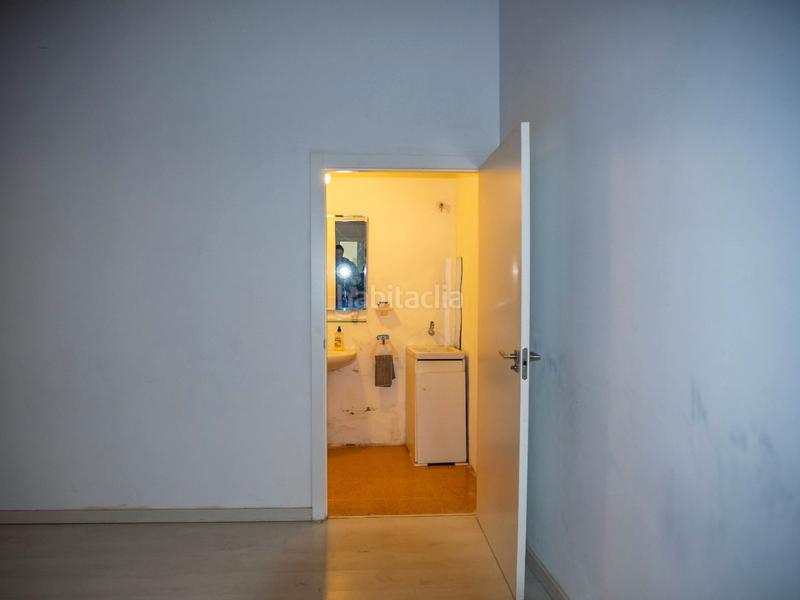 Foto f7366ed2-8de7-4d0e-a682-067e1a7667e8. Rent business premise in avenida mediterráneo 33 in Burriana