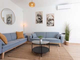 Flat in Carrer de la creu roja 26. Fantástico piso para estrenar a 2 pasos del metro collblanc refo