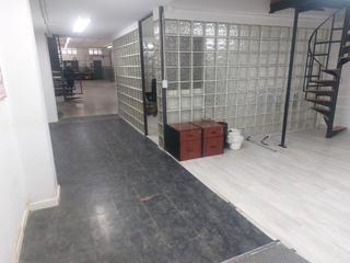 Location Local commercial à Calle quintiliano 9. Se alquila local comercial