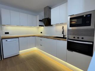 Location Appartement à Plaza navegació 11. Piso reformado en santa catalina