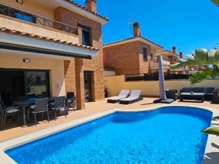 Chalet en Passatge sector mestral 12 b. Chalet en venta en empuriabrava en sector mestral