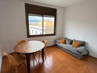 Piso en Avinguda del paral·lel 58. Magnifico piso en el paral·lel enfrente de sala apolo