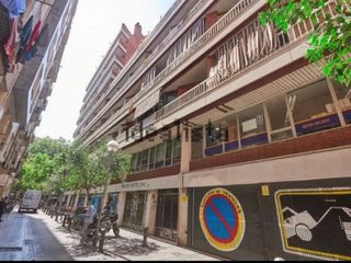 Aparcament cotxe a Feelandina 36. Plaza doble