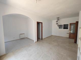 Appartement à Can noguera 1. Amplio piso con jardín y piscina en zona céntrica de la garriga