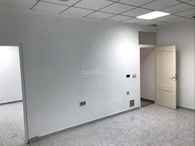 Foto b53c1d4d-c30e-4d76-81b6-4803191562e8. Büro in calle nueve de octubre 5 in Almoradí