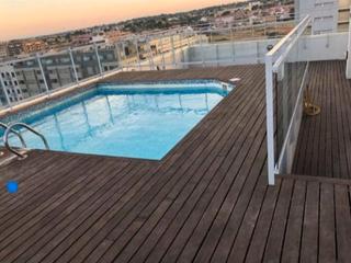 Location Appartement à Avinguda rei joan carles i 7. Con piscina , al lado del metro