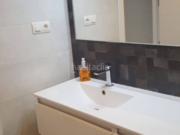 Foto 03a3128f-c0c9-47c4-9e0b-e77ea81c7a51. Rent flat in avenida de europa 22 in Almuñecar centro Almuñécar