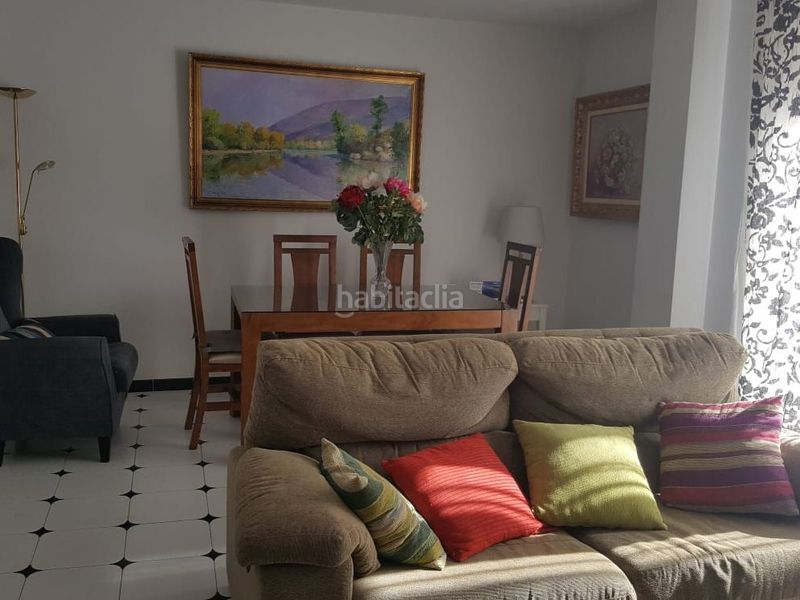 Foto 0d4ba6cc-fa1b-4a83-9e06-ec6e06058044. Rent flat in avenida de europa 22 in Almuñecar centro Almuñécar