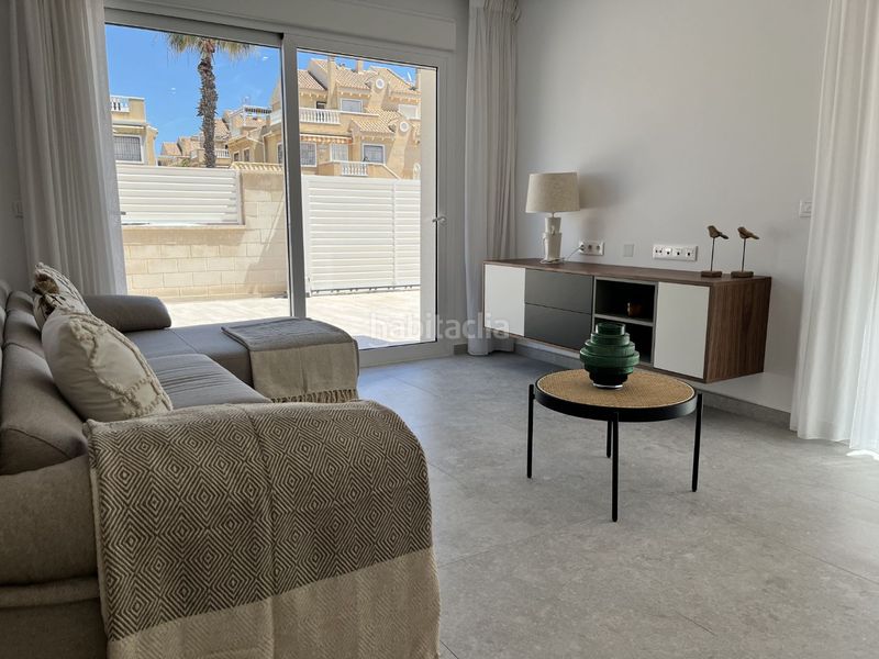 Foto 4f25ef7e-ce84-4779-9947-0f8a93b85124. Piso en perseo 5 *obra nueva* bajo con terraza privada y aparcamiento en c/perseo, 5 () en Torrevieja
