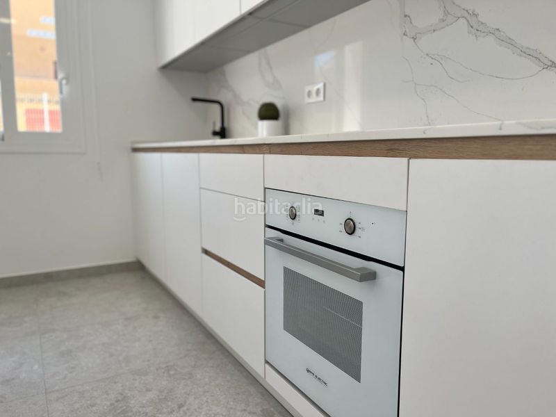 Foto f2730dfa-da0c-47cb-b33b-3d39383cb235. Piso en perseo 5 *obra nueva* bajo con terraza privada y aparcamiento en c/perseo, 5 () en Torrevieja