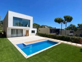 Rent Chalet in Carrer cardina 47. Casa-villa para alquilar