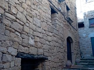 Masia a Carrer alt 9. Super casa super precio en pueblo com mucho encanto