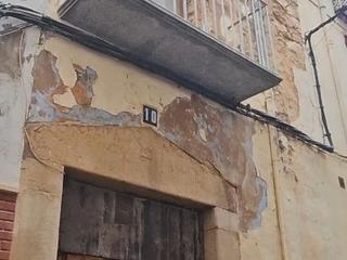 Casa aparellada a Teniente fuentes  10. Parcela economica