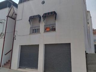 Casa a Ernesto olivares 3a. Casa independiente,  con mucha luz, espacio muy aprovechado y zo