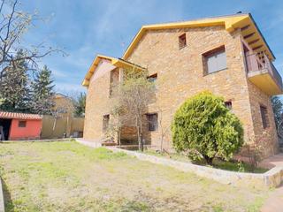 Xalet a Residencial guadalix i  9. Vivir en la sierra: este chalet en esquina lo tiene todo para co