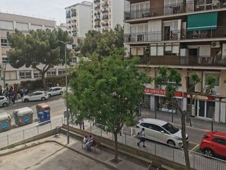 Affitto Appartamento in Avinguda can serra  90. Se aliquiler pisos de 3 habitaciones doble temporada