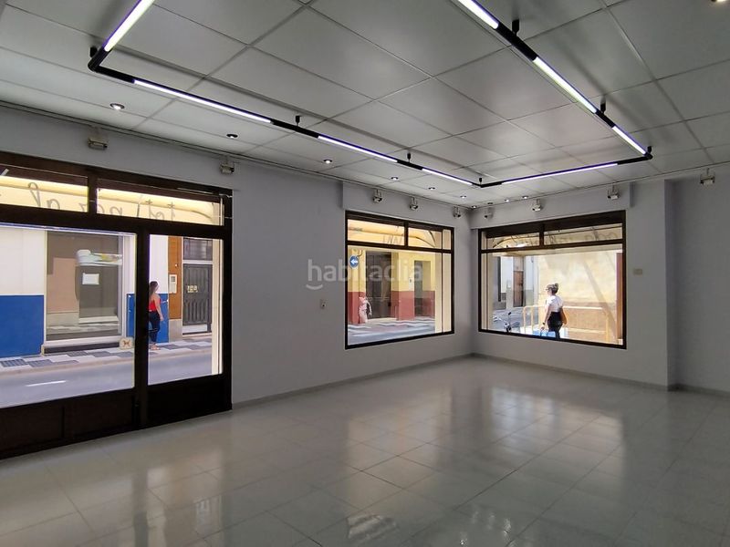 Foto 21870d15-a933-4697-8e12-2dbaa4bcfed2. Lloguer local comercial a calle albalat 13-a a Algemesí