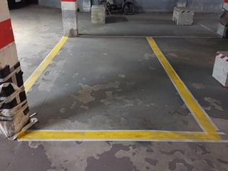 Aparcament cotxe a Carrer de santiago ramon y cajal 1. Oportunidad venta plaza parking grande