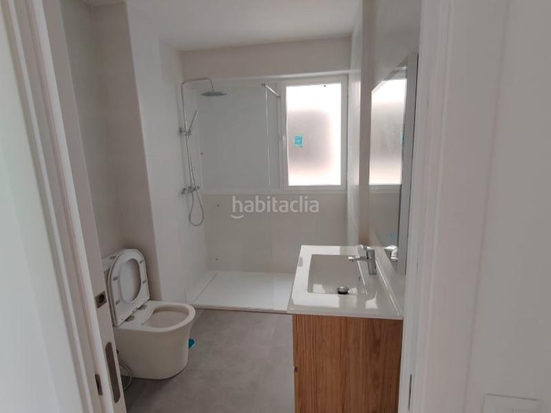 Foto 2e3f7e9b-8682-4e53-834e-9552ab83ca19. Piso en natalio rivas 3 piso luminoso cerca de playa en Adra