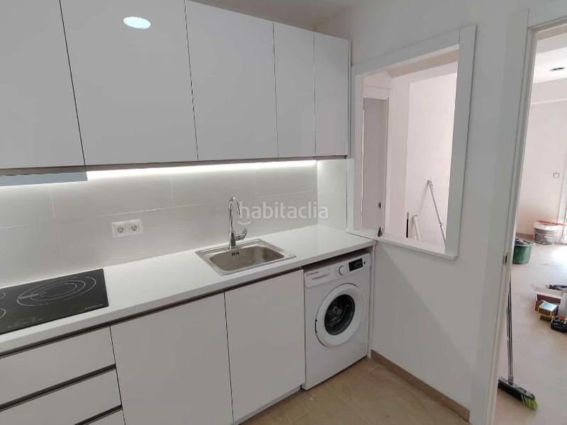 Foto 4e962eac-9558-43f0-a725-ce5ce5431370. Piso en natalio rivas 3 piso luminoso cerca de playa en Adra