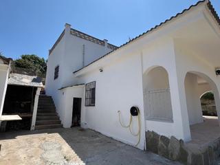 Casa a Carrer de sant esteve 85. Preciosa casa (gran oportunidad)