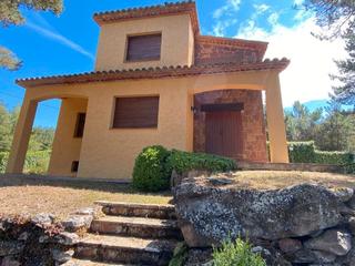 Xalet a Calle ramon casas 21. Chalet en la montaña en prades, baix camp