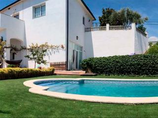 Maison à Cami de pedracastell  57. Espectacular villa vista al mar