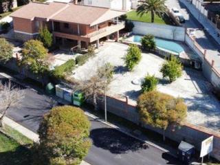 Chalet en Calle eolo 2. Chalet en venta en albolote – 420.000€