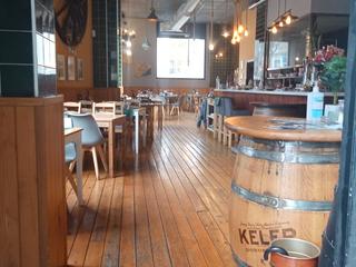 Transfer Business premise in Ronda mossèn jacint verdaguer 1. Local amplio y con mucha luz natural