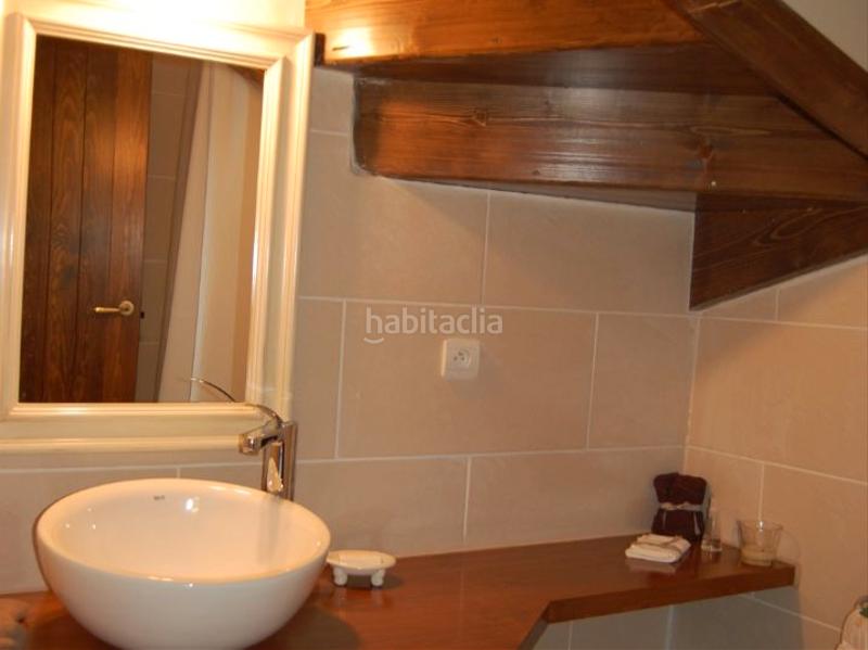 Foto 95566a50-a35b-4208-bfd5-817fb70f1cfb. Alquiler casa adosada en avenue avinguda de cerdanya 1 en Eyne