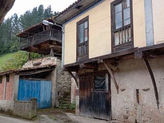 Maison jumelée à Lugar laneo 99. Casa de pueblo de piedra