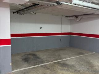 Rent Car parking in Pau font de rubinat 44. Plaza de parking en alquiler – espaciosa y bien ubicada