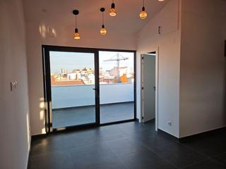 Ático en Francolí 17. Ático reformado con terraza privativa en sant gervasi