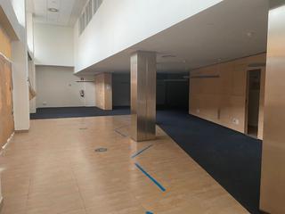 Local Comercial a C/san ramon 44. Se vende o alquila local fantastico