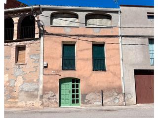 Masia a Carrer major 8. Casa de pueblo con muchas posibilidades
