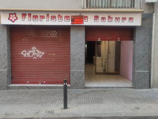 Location Local commercial à Doctor ferran 5-7. Calle muy comercial