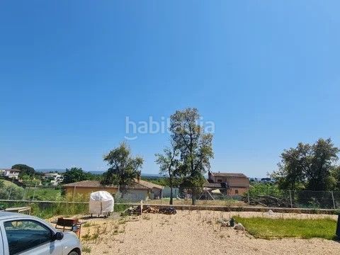Foto 49a270e5-1cd1-4047-89b3-256ade392e4a. Residential plot in carrer del pi 19 in Sils