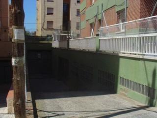 Miete Motorradparkplatz in Calle goleta polacra cosntanza 27. Espacio para moto en el masnou