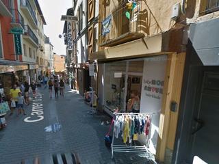 Lloguer Local Comercial a Carrer d'espanya 1. Local alquiler centro puigcerda