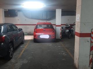 Parking coche en Riera matamoros  30