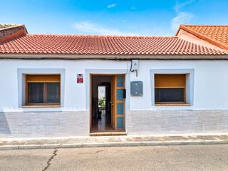 Casa a Calle cervantes 17. Planata baja