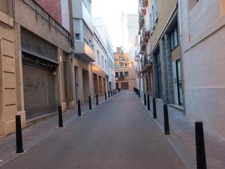 Rent Car parking in Travessera de sant pau 3. Plaza de parking céntrica