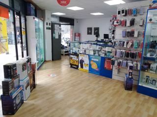 Miete Geschäftsraum in Dels cedres 26. Precioso local comercial 50 m2.