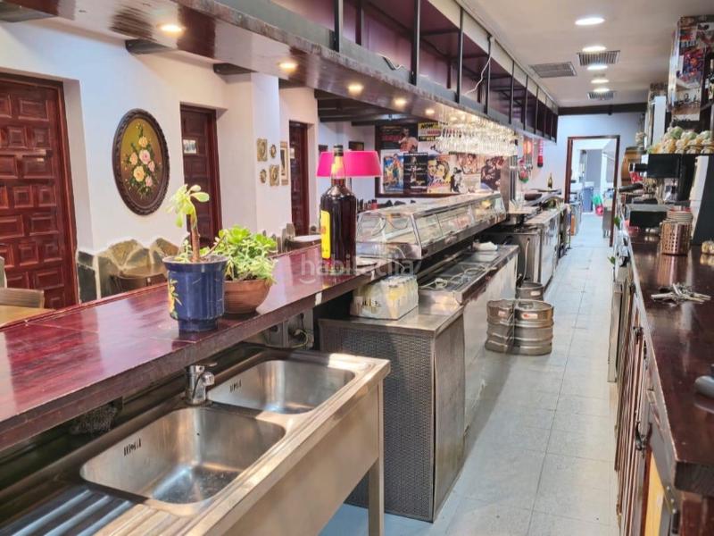 Foto 803d4312-0b3e-4e04-824c-3e782a4b4c41. Traspàs local comercial a unió 28 a Barri del Centre Terrassa