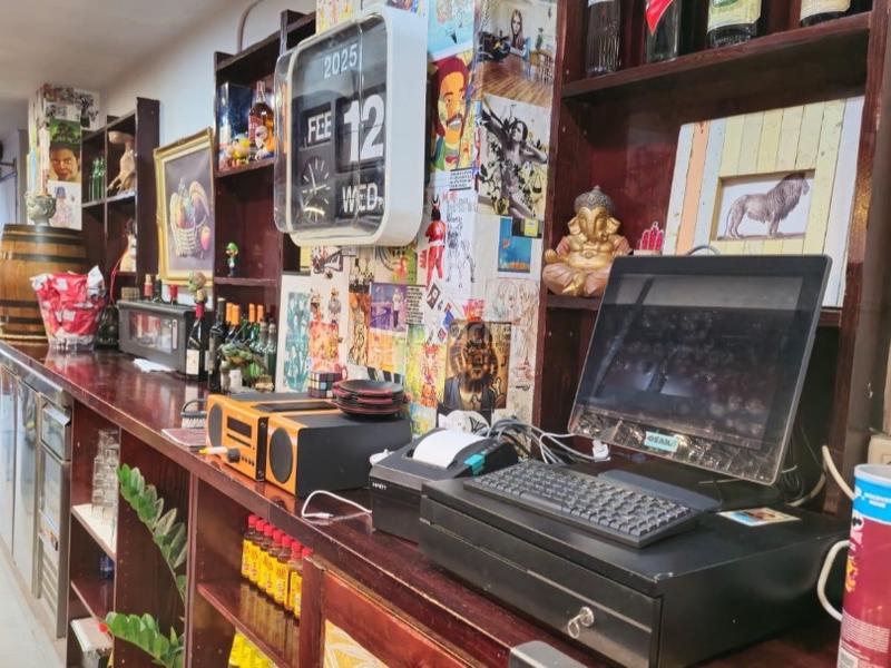 Foto e4beb579-fe72-40ca-bb13-ab9755c32682. Traspaso local comercial en unió 28 centro en Barri del Centre Terrassa