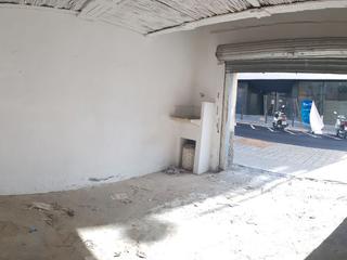Geschäftsraum in Carrer itàlia 24. Local con altillo
