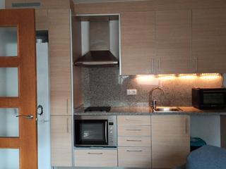 Location Appartement à Ramón y cajal 91. Piso de 1 habitación en zona escoles